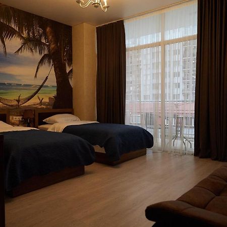 Hotel Lord Batumi Exterior photo
